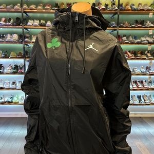 Boston Celtics Courtside Statement Men's Jordan NBA Jacket (DN9787-011)